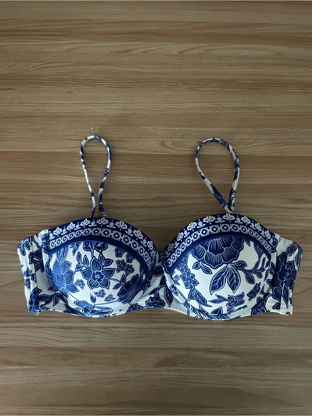 Boden 34B Blue White Mediterranean Floral blue and white Padded Bikini Top